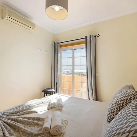 My Friendly House * ラゴス